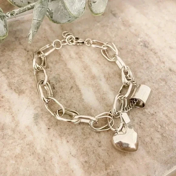 925 Sterling Silver Heart Link Bracelet Chunky Statement Bracelet Heart Charm - Picture 3 of 10